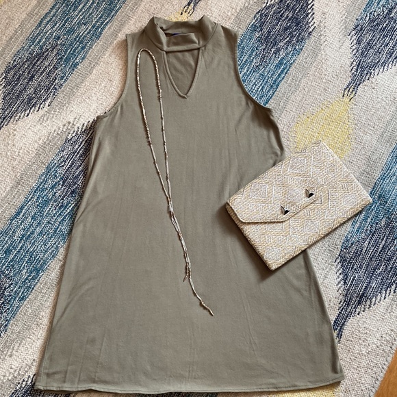 Aeropostale Olive Halter Dress - Picture 6 of 10